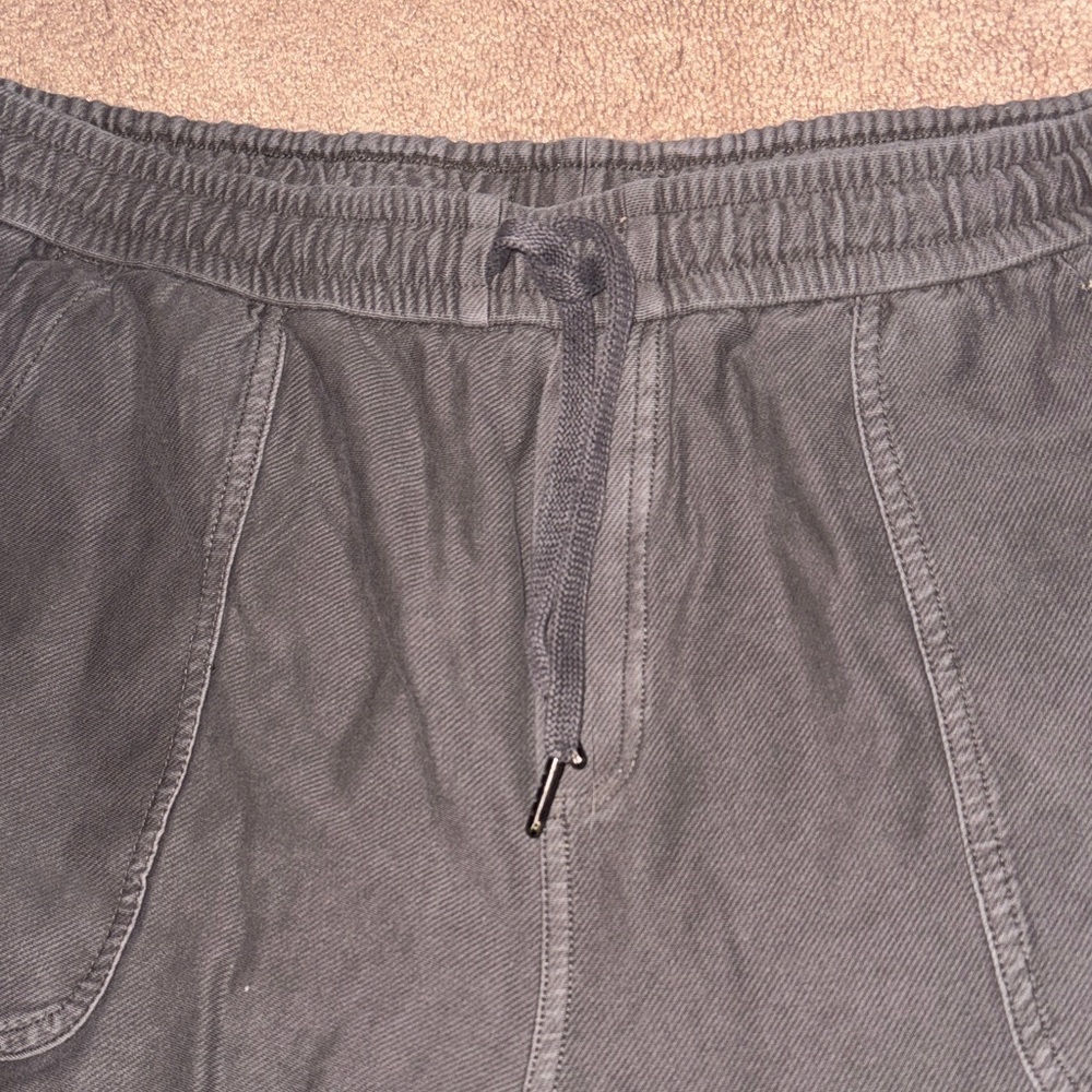 Athleta Farallon Cargo Crop Women's 14 Cypress Green - Picture 5 of 8